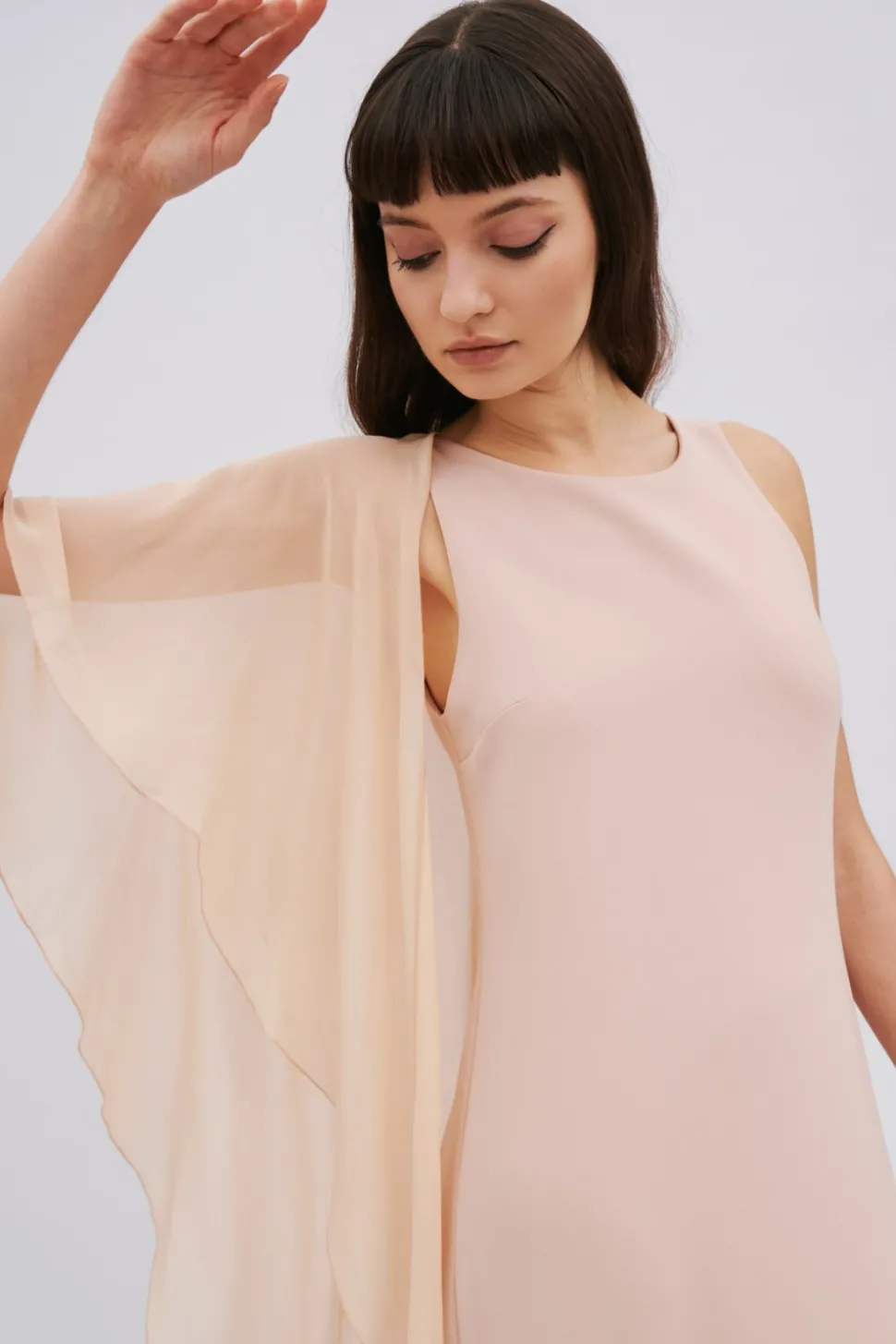 Abito cipria con chiffon