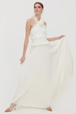 Abito lungo bianco con rouches