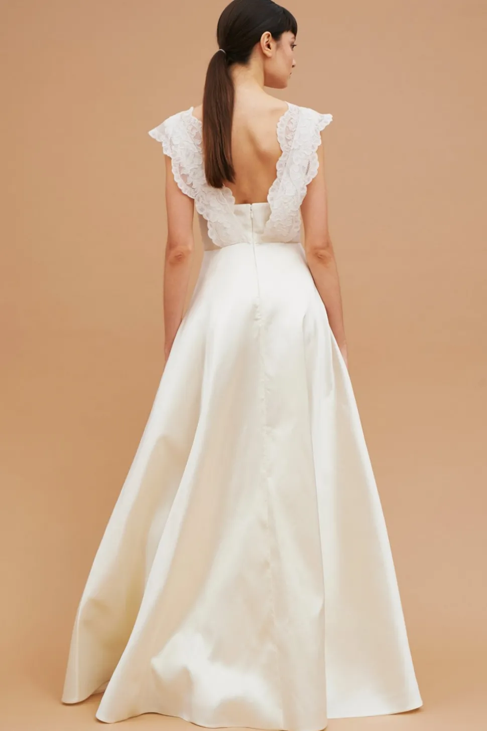Abito scivolato con pizzo