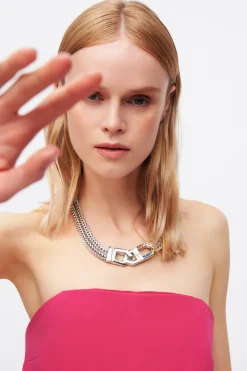 Collana con finiture argento
