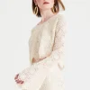 Crop-top macramè