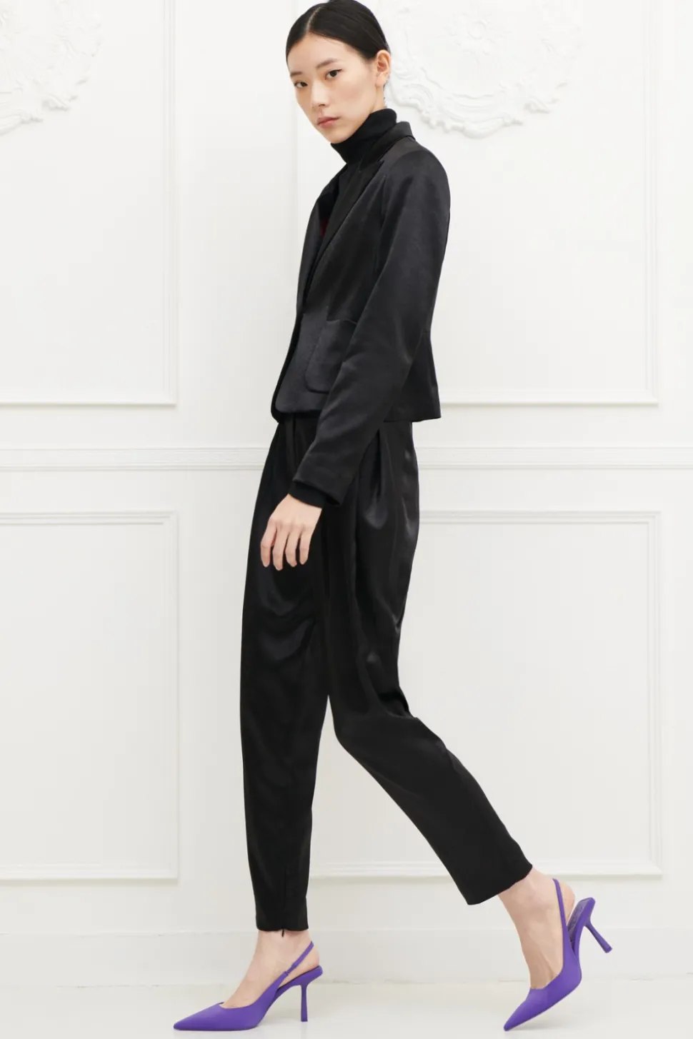 Pantaloni neri lucidi