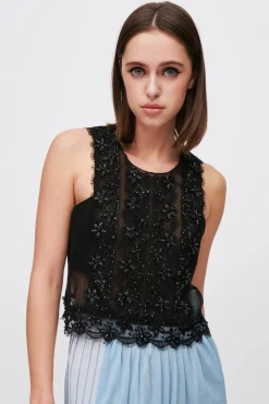Top con paillettes e trasparenze